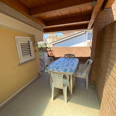 Appartamento Casa Vacanze 70M2 阿尔巴·阿德里亚蒂卡 外观 照片