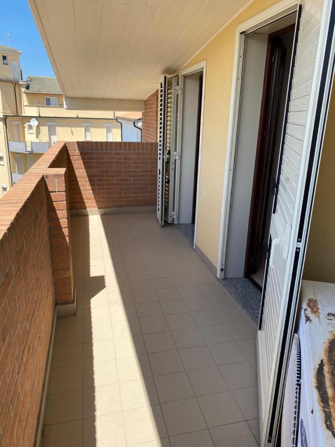 Appartamento Casa Vacanze 70M2 阿尔巴·阿德里亚蒂卡 外观 照片